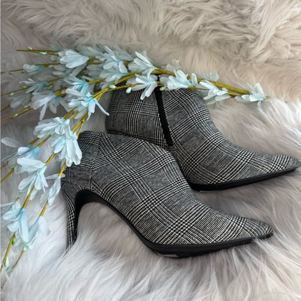 Journee Collection Plaid Ankle Boots - Black and White